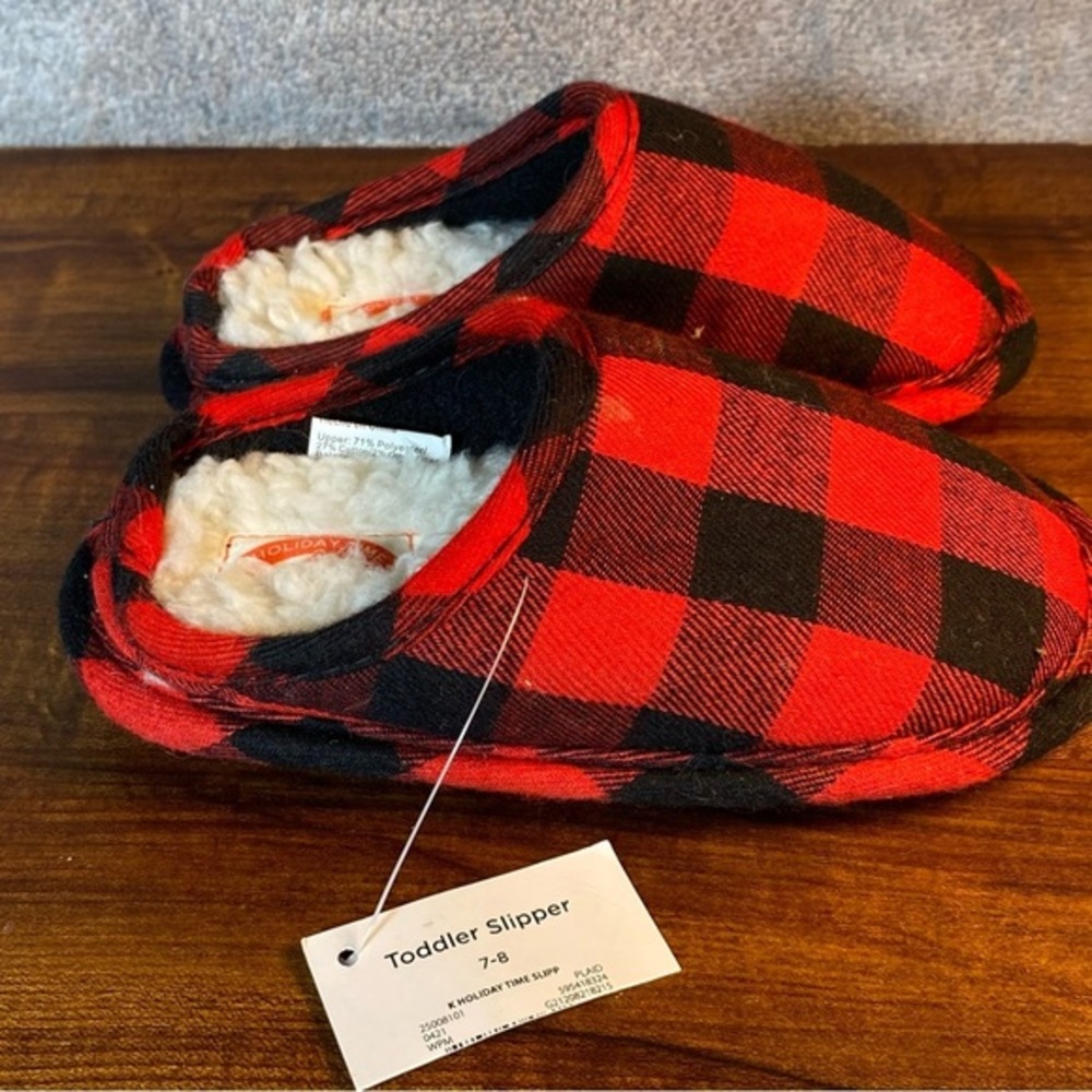 Holiday Times Slippers Toddler Size 7-8  Plaid Slip On New‎ With Tags Red